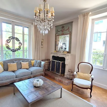 Maison De Famille A فيلة