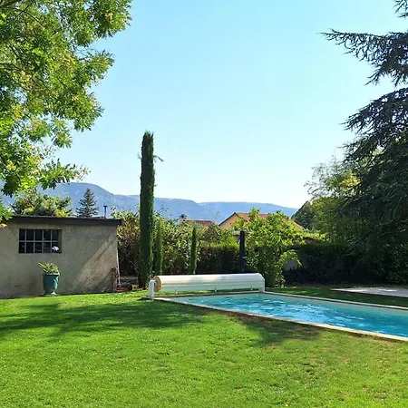 Maison De Famille A فيلة مييو