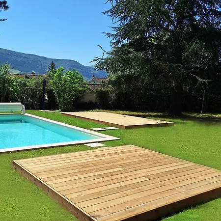 Maison De Famille A Villa Millau